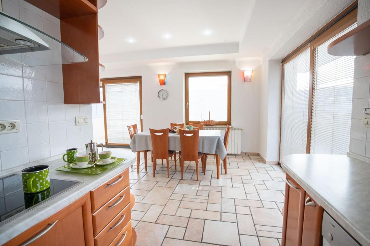 Apartment Ajdi Ajdovščina Eksteriør bilde